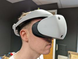 Apple Vision Pro vs PlayStation VR 2: Čo je pre vás najlepšie?