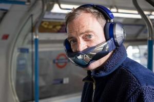 Lépjen be a Dyson zónába a hordozható légtisztító fejhallgatóval