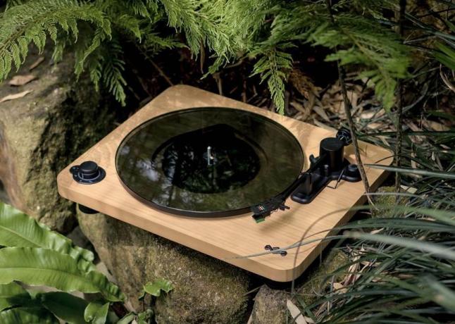 House of Marley tillkännager Stir it Up Lux Bluetooth Turntable