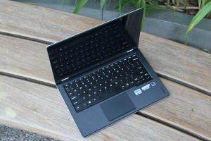 Lenovo IdeaPad Yoga 11S - Klávesnica, Touchpad a Verdikt