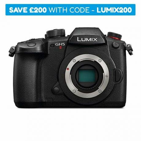 Få Panasonic Lumix GH5 II spegellösa kamera för bara £799