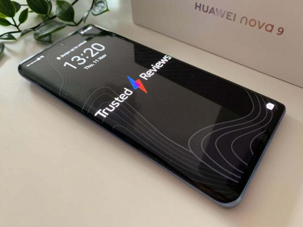 Layar Huawei Nova 9 2