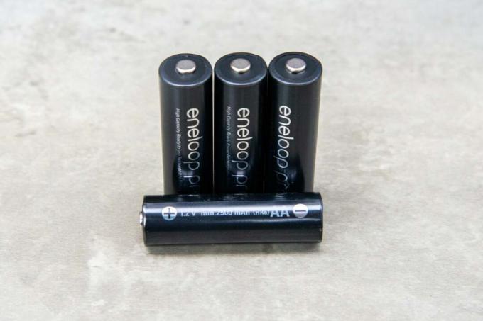 Eneloop Pro AA una batería acostado