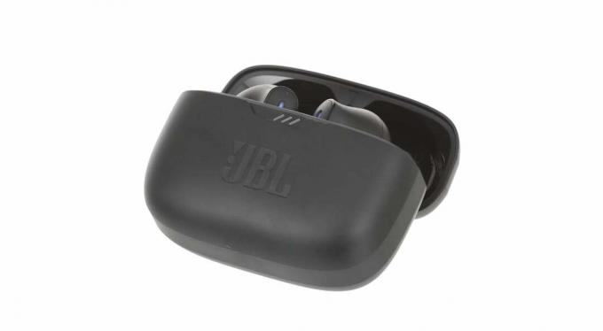 Szerezzen 35 GBP kedvezményt ezekből a szuperolcsó JBL zajszűrős fülhallgatókból