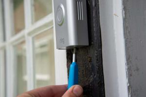 Ring Video Doorbell Plus anmeldelse: Højopløselige top-til-tå-optagelser
