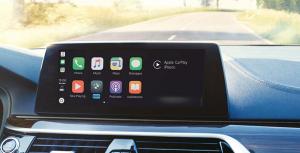 Το Apple CarPlay θα μπορούσε να σας επιτρέψει να πληρώσετε για βενζίνη, αλλά δεν θα κοστίσει λιγότερο