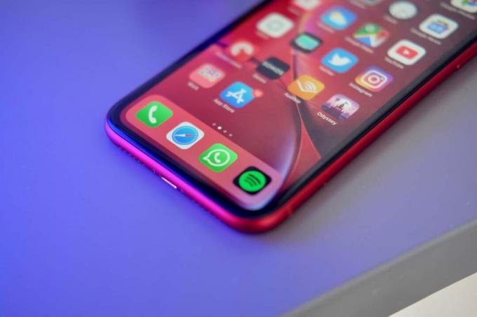 Apple Lightning vs USB-C: ¿Puede la UE obligar al iPhone a dejar Lightning en 2020?