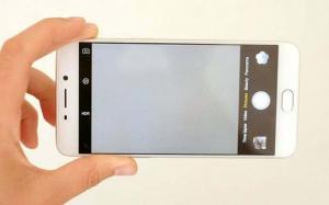 Oppo aduce zoom optic de 5x camerelor smartphone?