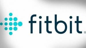 Rapport: la smartwatch de Fitbit face à de gros problèmes de production
