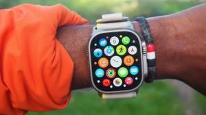 Huawei Watch Ultimate vs Apple Watch Ultra: kurš pulkstenis ir piemērots jums?