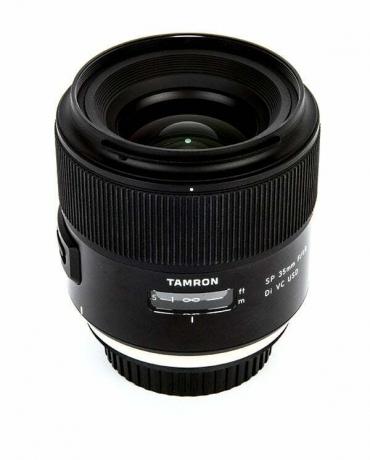 Tamron-SP-35mm-f1.8-Di-VC-USD-top
