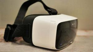 Carl Zeiss VR Yksi arvostelu