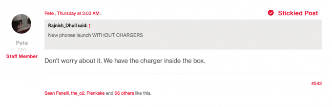 Carregador OnePlus 9 na caixa