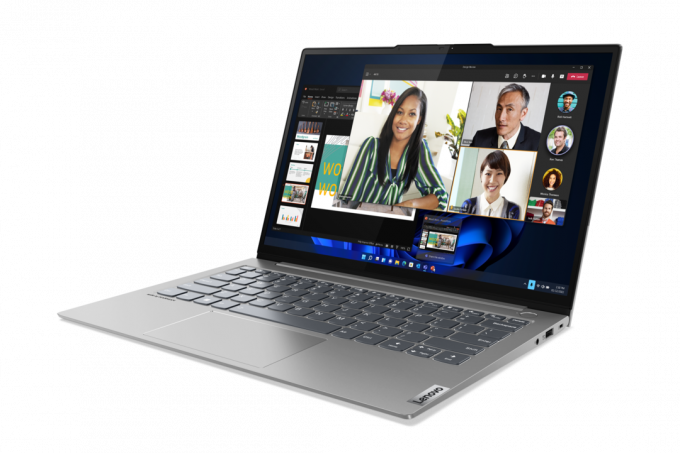 „ThinkPad X13s“ pristatytas „Lenovo MWC 2022“.
