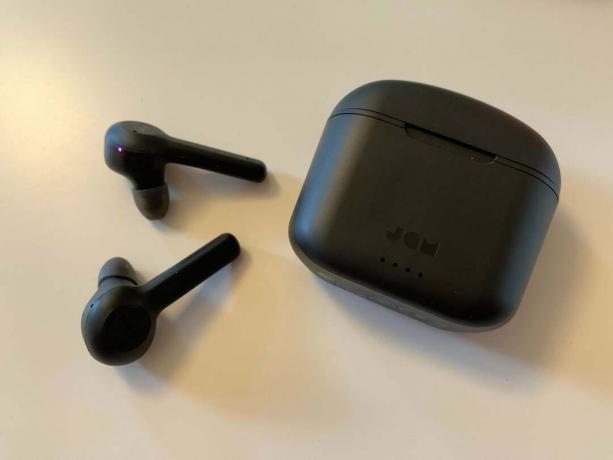 Jam True Wireless ANC -kuulokkeet ja kotelo