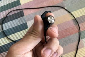 Análise dos fones de ouvido esportivos leves da TaoTronics