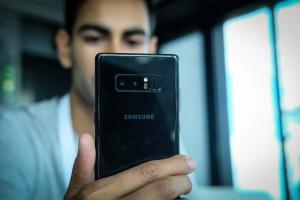 Samsung Galaxy Note 8 vs OnePlus 5: Hangi Android amiral gemisi en iyisi?