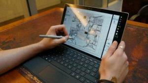 Asus ZenBook 3 vs Microsoft Surface Pro 4: Aralarındaki fark nedir?