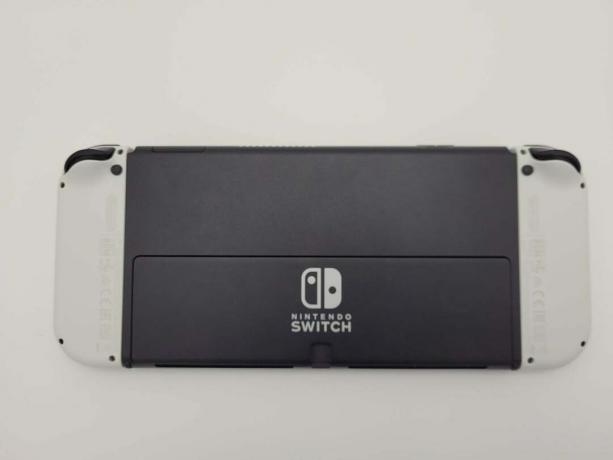 Nintendo Switch OLED отзад