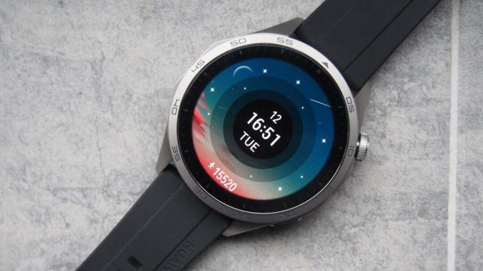 Yksi monista Huawei Watch GT 4:lle saatavilla olevista kellotauluista