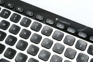 Klávesnice Logitech K811 Bluetooth Easy Switch Keyboard Review