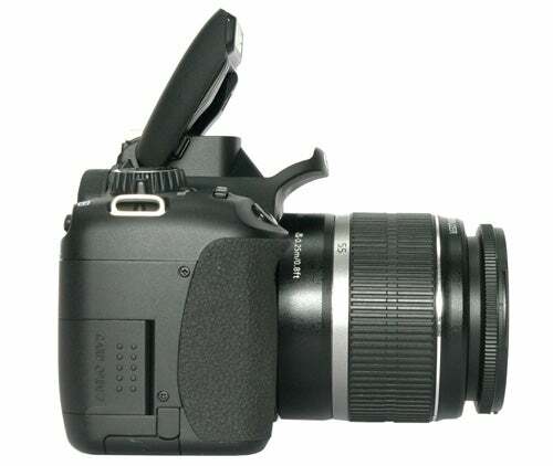 Canon EOS 550D oldalsó