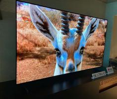 Televize LG OLED77ZX 8K předává recenzi