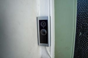 Ring Intercom aduce inteligență în apartamente