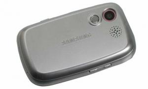 סקירת Samsung GT-B3310 Compact Socializer