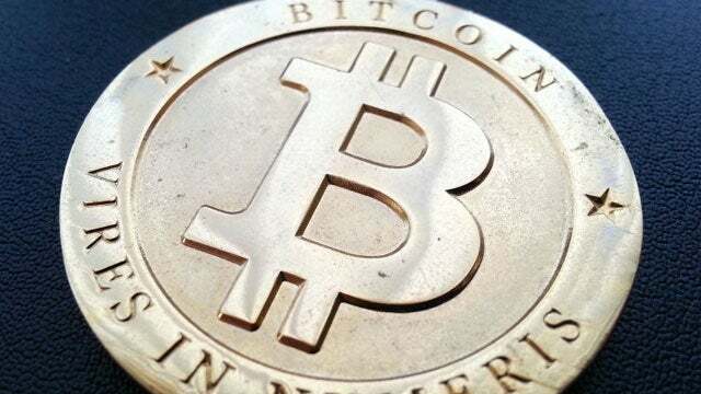 Hvad er Bitcoin? Historien om den virtuelle valuta indtil videre