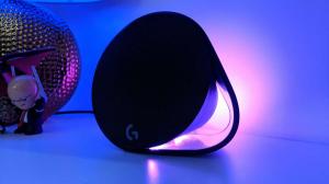 Pregled zvočnikov Logitech G560 Lightsync
