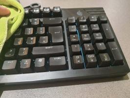 Comment nettoyer un clavier de bureau