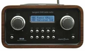 مراجعة راديو DAB لسطح المكتب Tangent Trio
