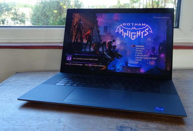 Dell XPS 17 parāda Gotham Knights spēles izvēlni