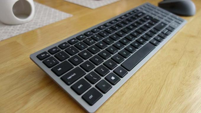 Беспроводная клавиатура и мышь Dell для нескольких устройств