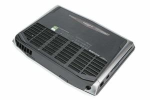 Alienware 14 - Kontrola výkonu, tepla a šumu a výdrže batérie