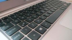 Asus Zenbook UX303LA - Revisión de teclado, trackpad, software y veredicto