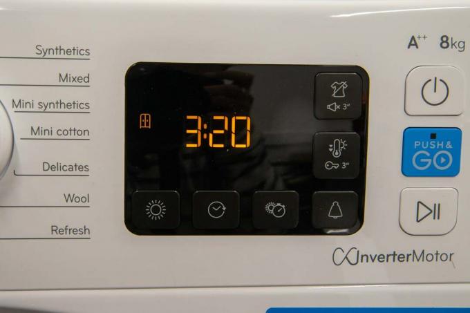 Indesit YT M11 82 X LCD LCD