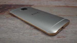 Review HTC One M9