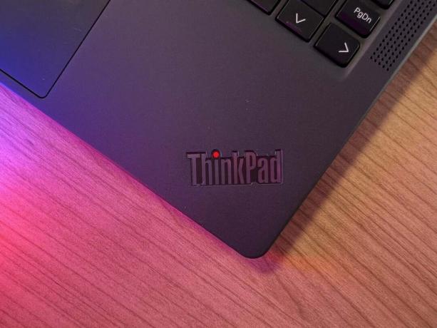 Marque ThinkPad sur les Lenovo X13