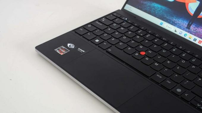 Sledilna ploščica - Lenovo ThinkPad Z13 Gen 1