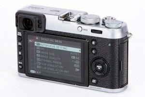 Fujifilm X100T - معاينة معين المنظر الإلكتروني والشاشة والعدسة