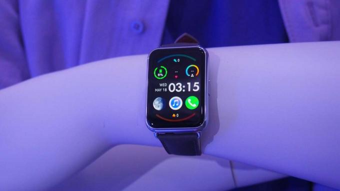 Huawei Watch Fit 2 ekraan, mis näitab avakuva