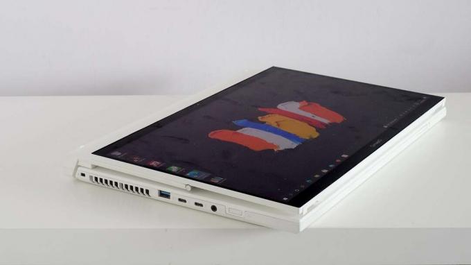 Laptop dobrado em forma de tablet