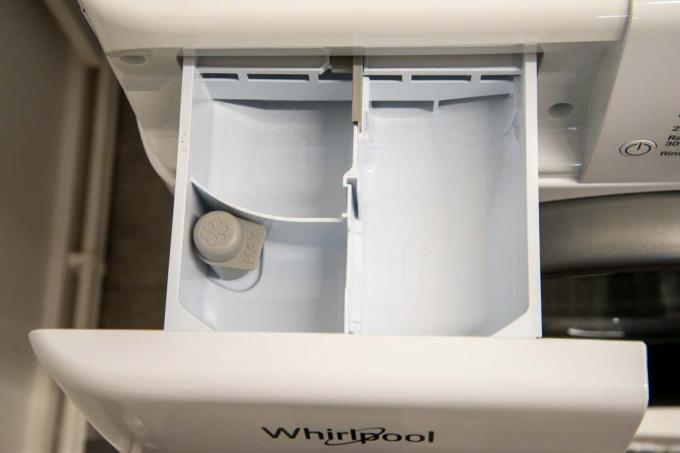 Whirlpool FreshCare FFD 9448 BSV UK deterjan çekmecesi