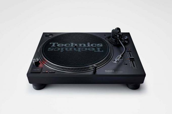 DJ'ler seviniyor, Technics SL-1200MK7 ile en iyi pikap geri dönüyor
