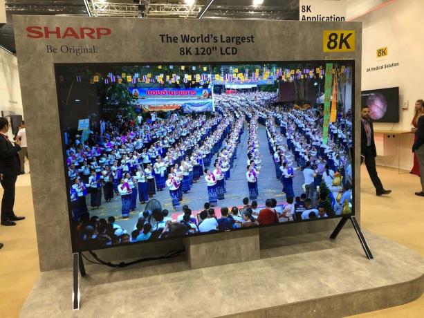 Sharp TV 8K de 120 polegadas