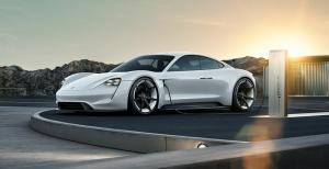 Visiškai elektrinis „Porsche Mission E“ dabar yra vienas žingsnis arčiau