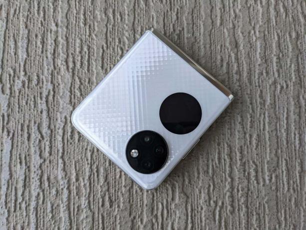 Huawei P50 Pocket suletud kaameramoodul