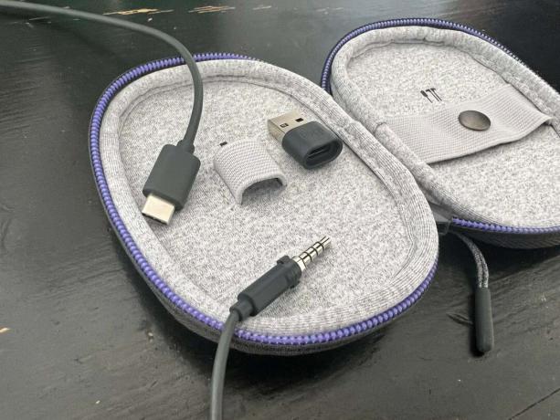 „Logitech Zone“ laidiniai USB-C, USB-A ir 3,5 mm garso prievadai